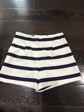 Zara White and Navy Striped High-Waist Shorts